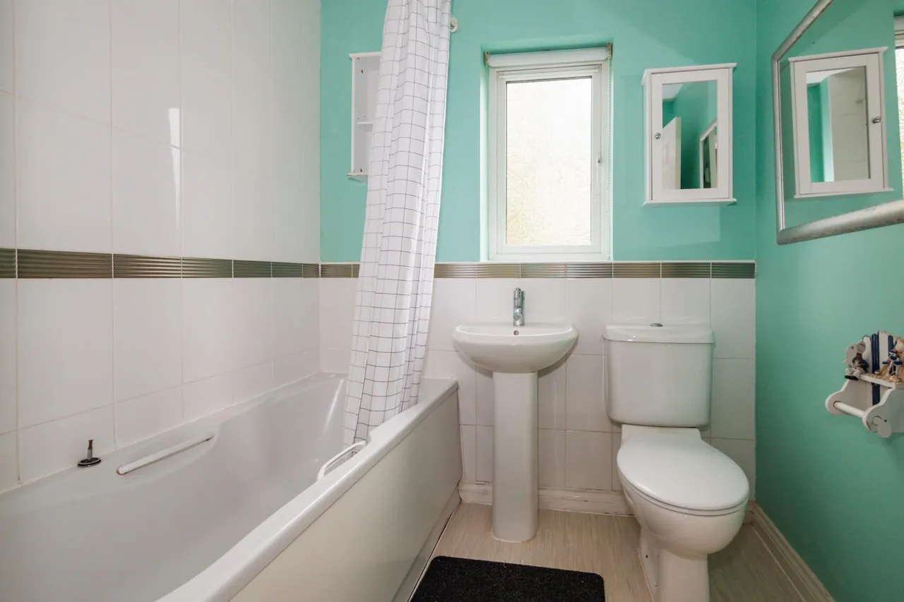 Braithwaite Road, Middleton, M24, photo 11