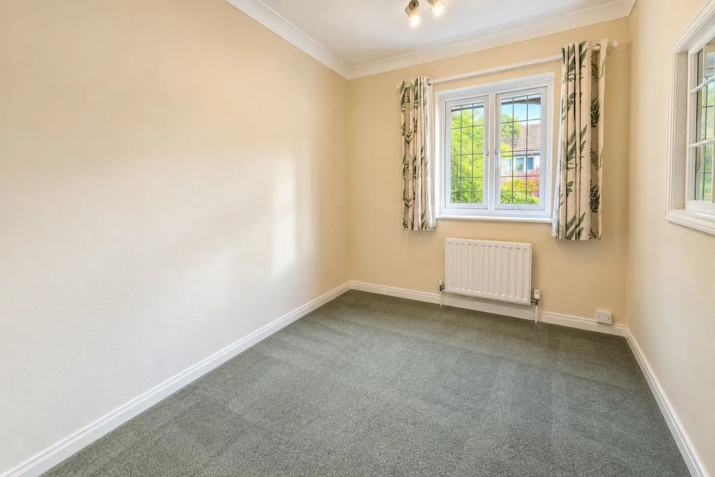 Covill Close, Great Gonerby, NG31, photo 12
