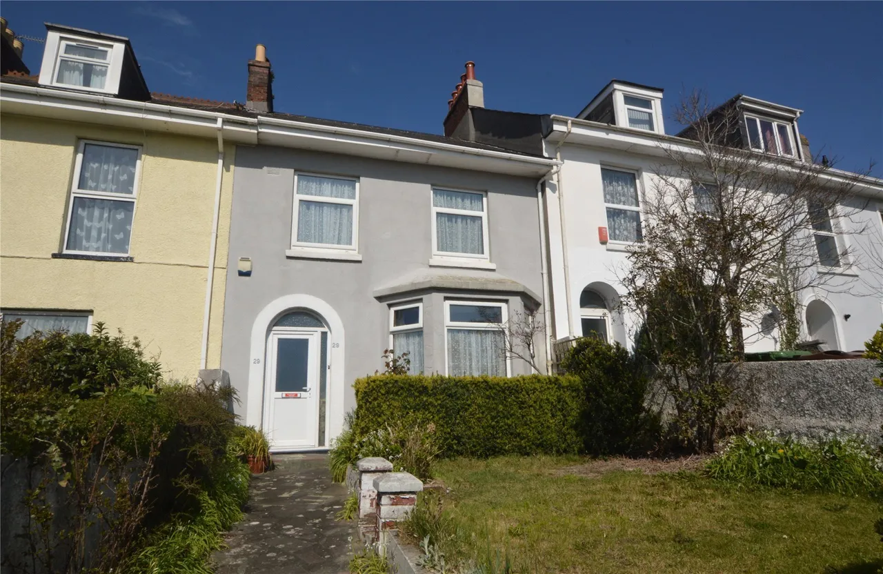 3 bed property for sale — Embankment Road, Plymouth, Devon, PL4