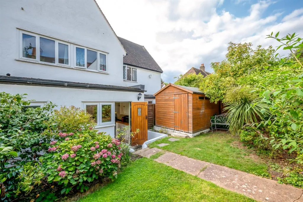 Martin Bowes Road, SE9, photo 9
