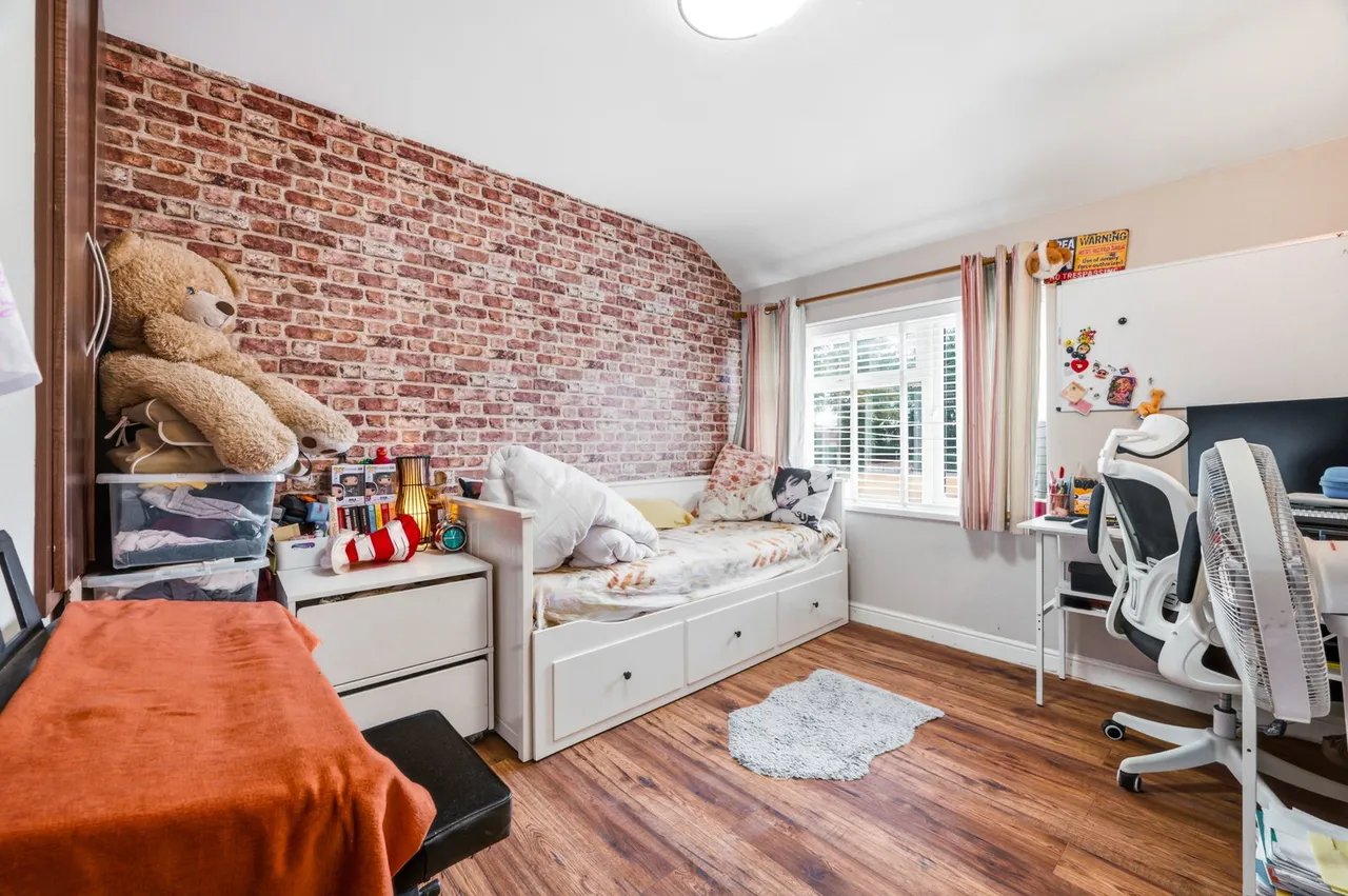 Ripley Close, Slough, SL3, photo 12