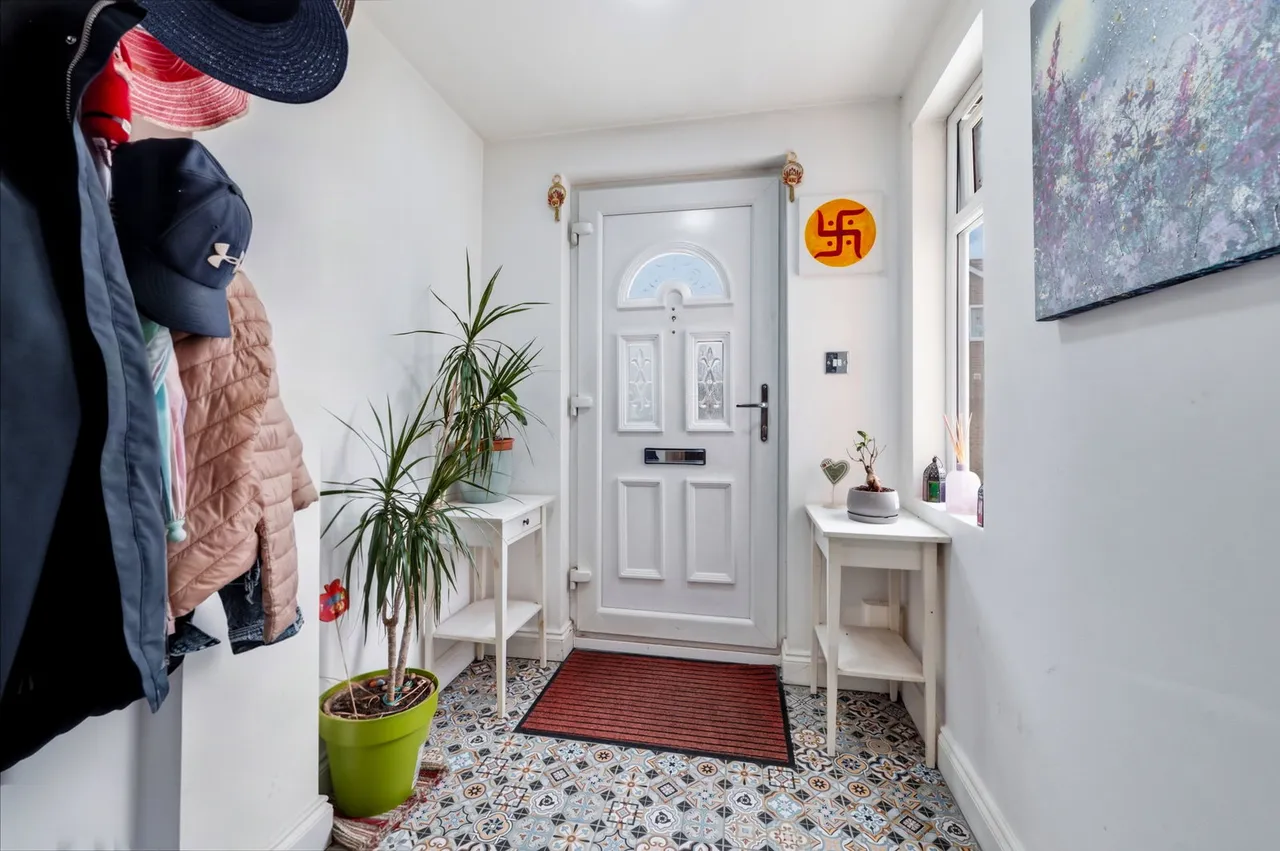 Ripley Close, Slough, SL3, photo 2