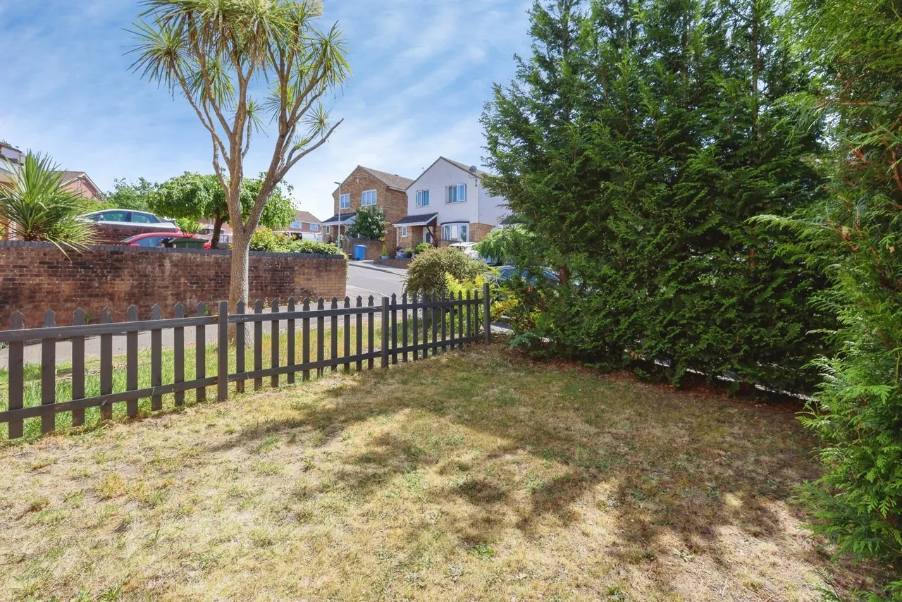Overcombe Close, Poole, BH17, photo 2
