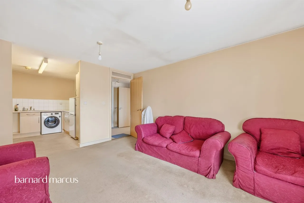 1 bed flat for sale — Hogarth Crescent, Croydon