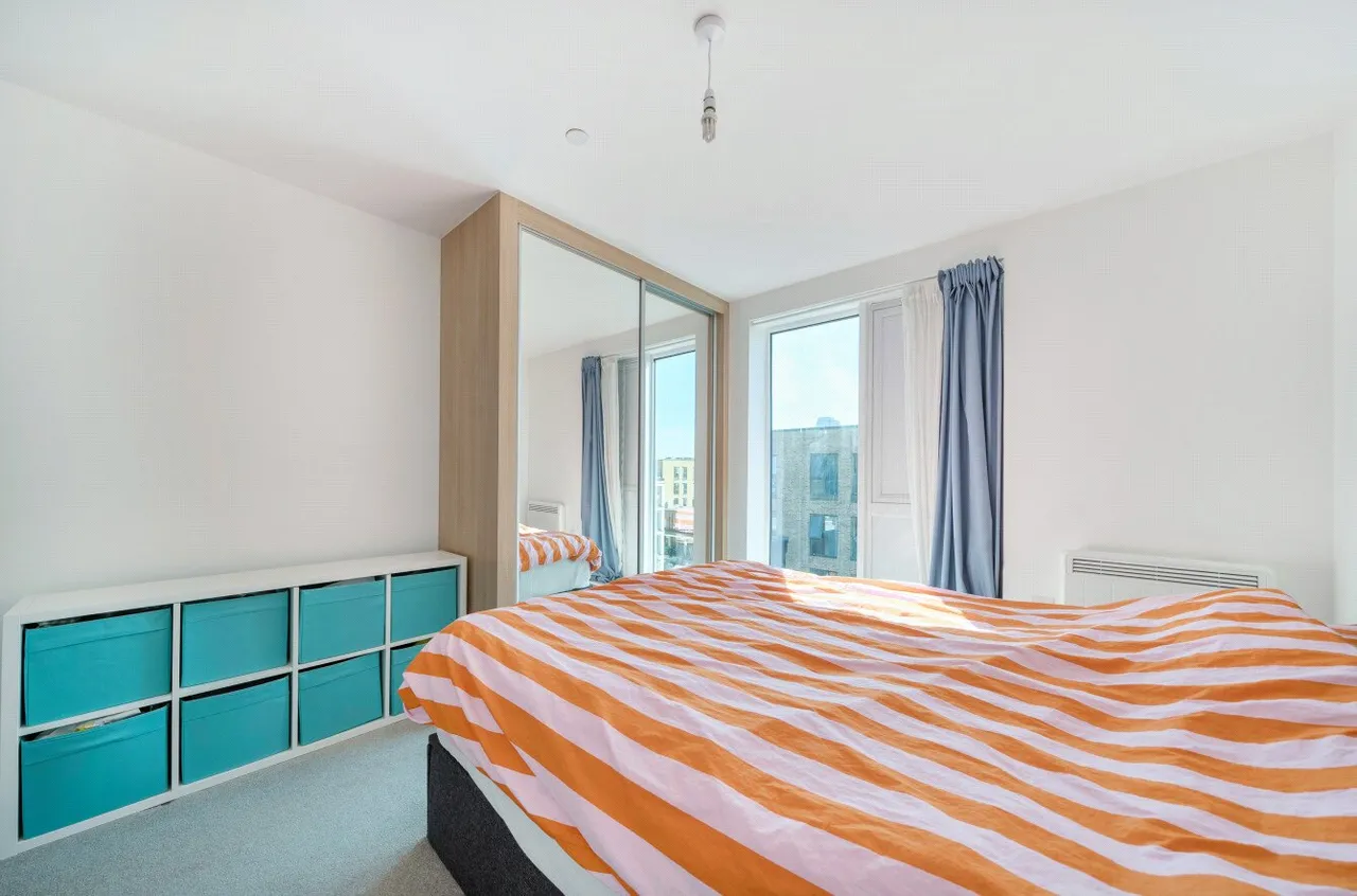 Hewitts Way, Walton On Thames, KT12, photo 6