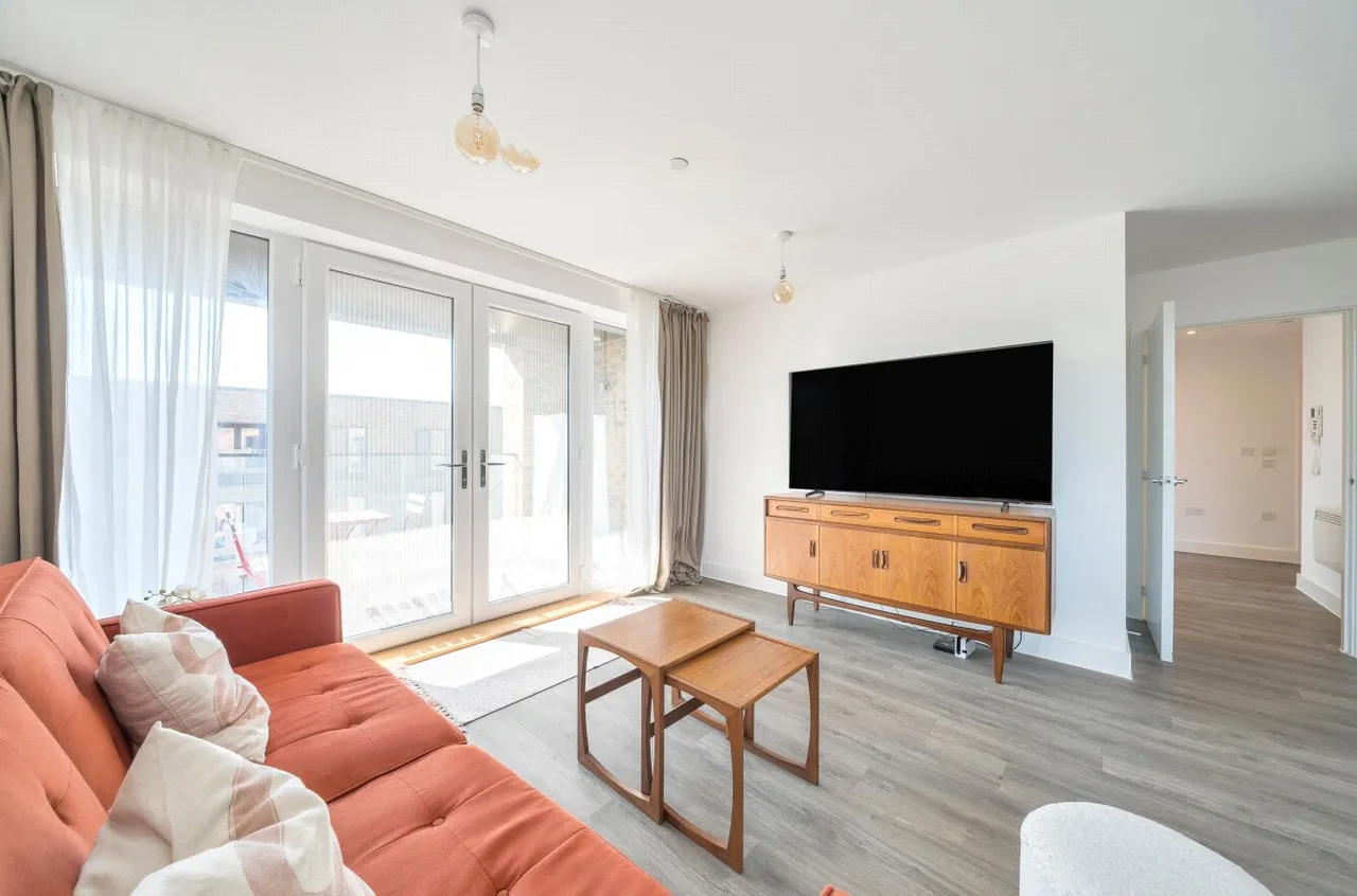 Hewitts Way, Walton On Thames, KT12, photo 14
