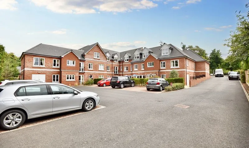 Leatherhead Road, Headley Lodge, KT21, photo 7