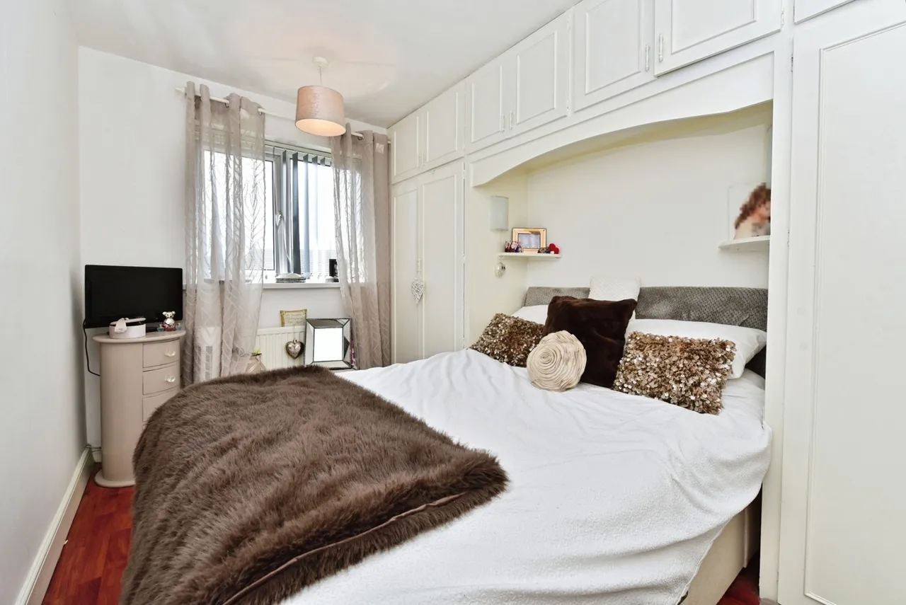 Farnley Avenue, Sheffield, South Yorkshire, S6, photo 8