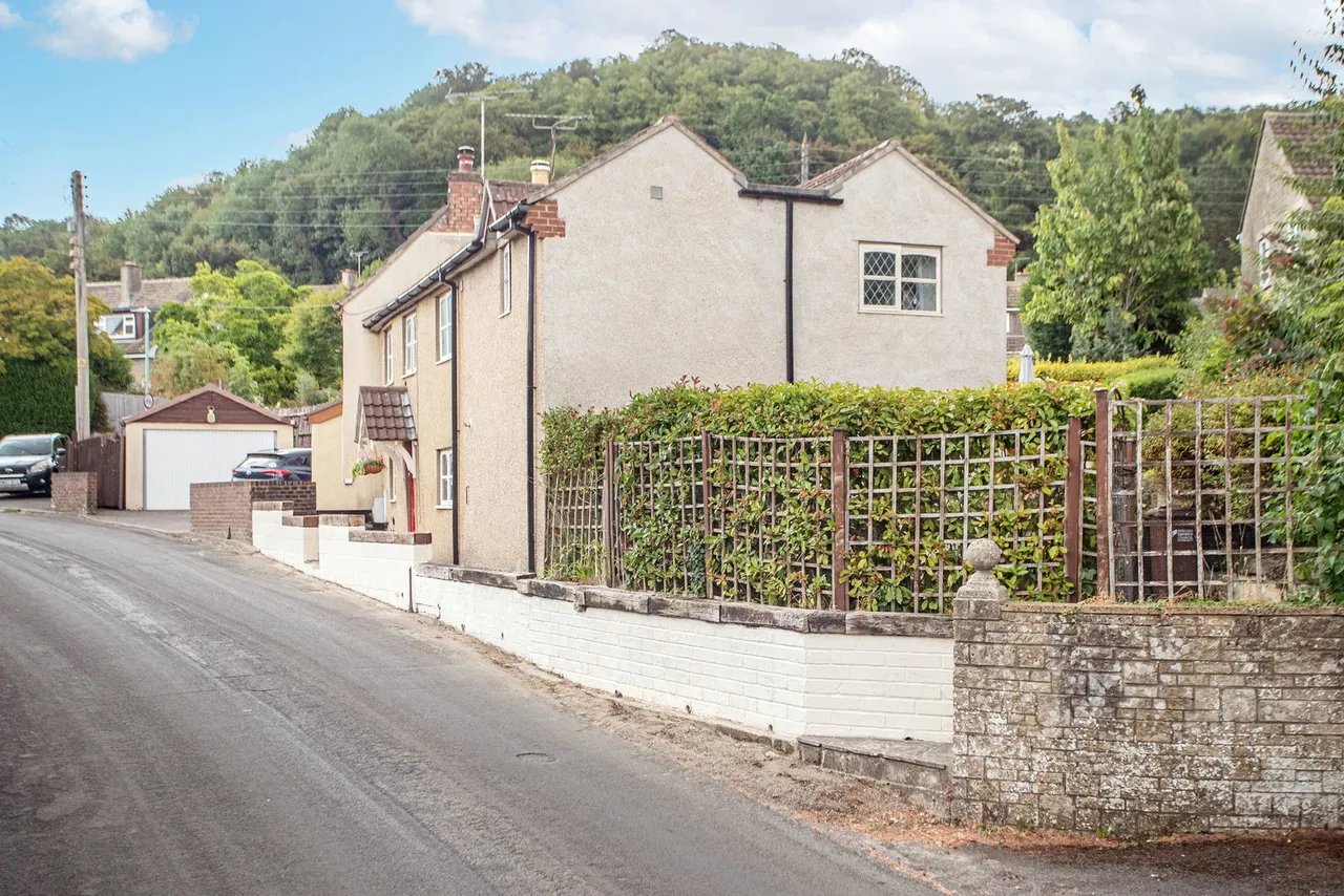 Synwell Lane, Wotton-under-Edge, photo 36