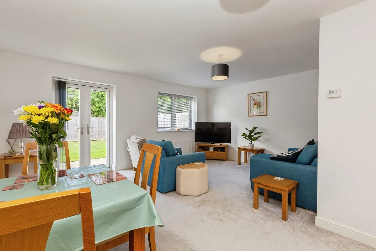 Elmwood Close, Oakley, Aylesbury, photo 4