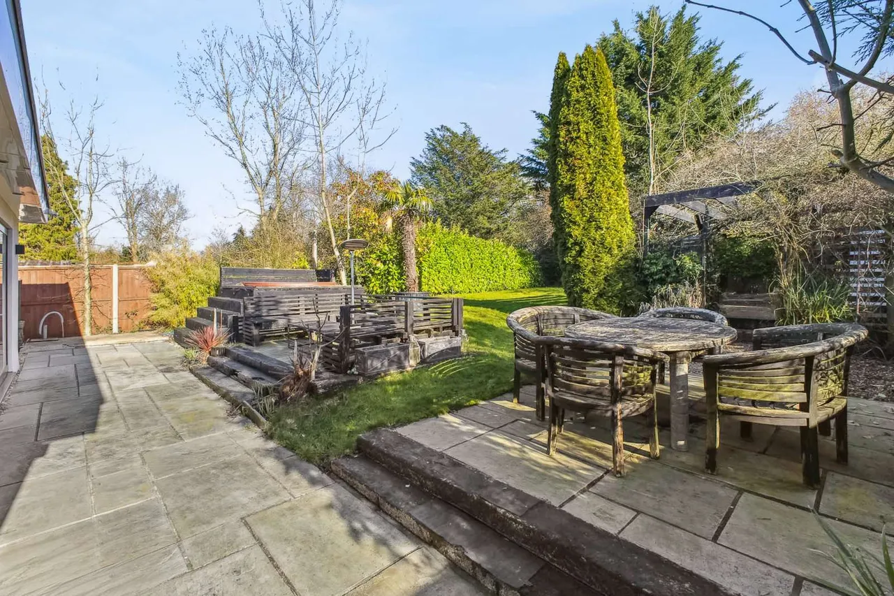 Main Road, Shurdington, GL51, photo 11