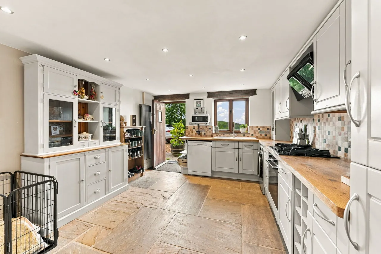 Ridge Hill, Sutton, photo 6