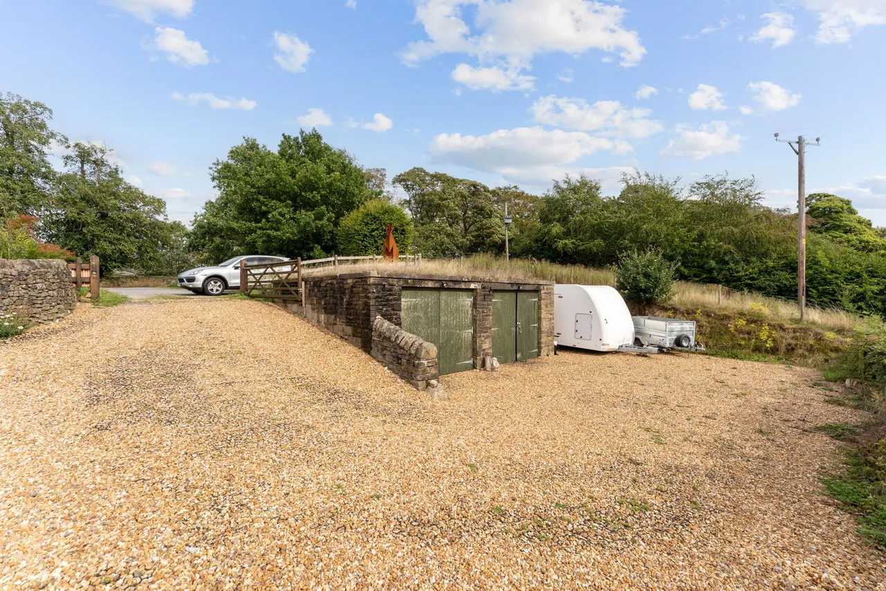 Ridge Hill, Sutton, photo 30