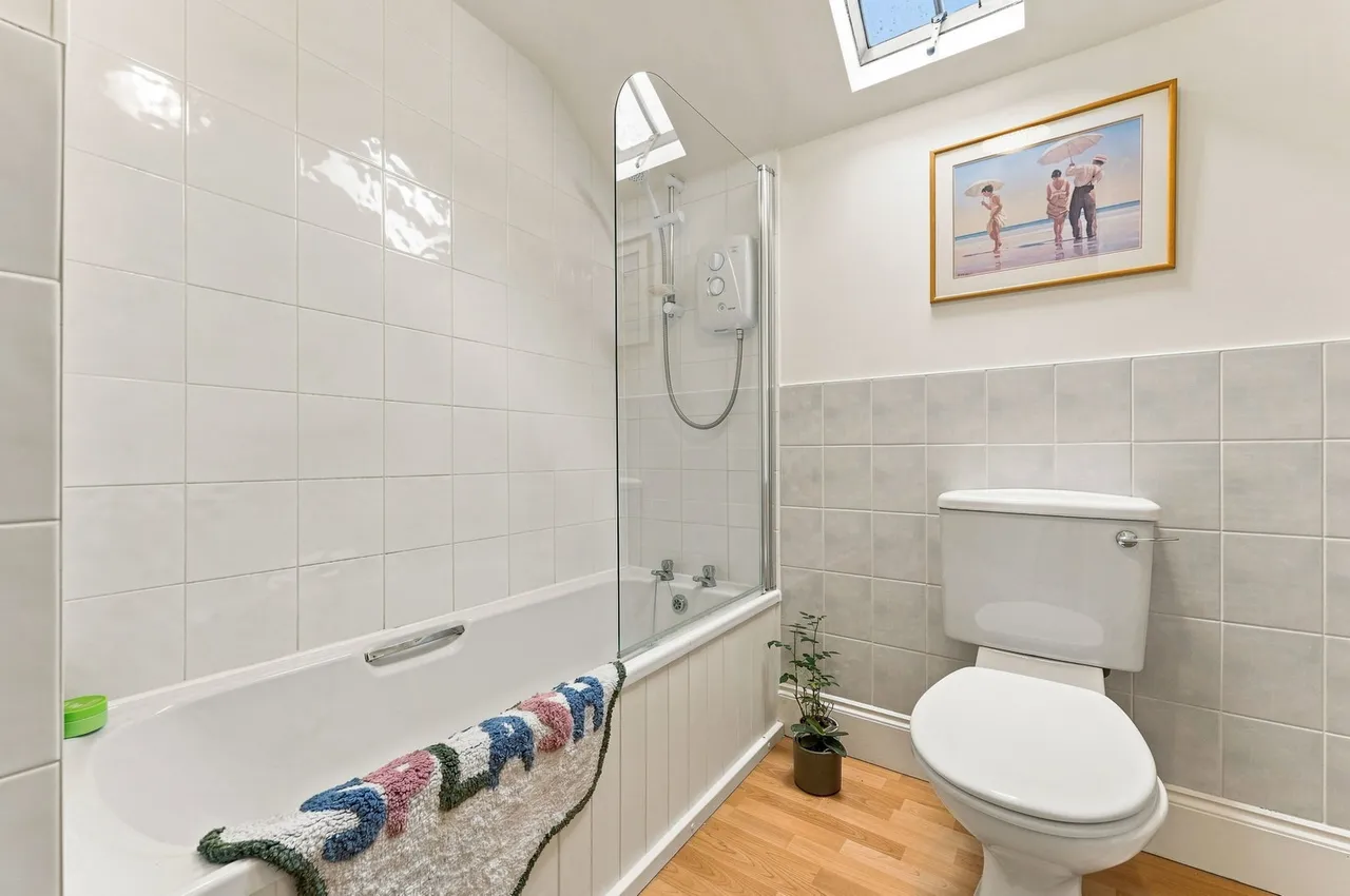Ridge Hill, Sutton, photo 26
