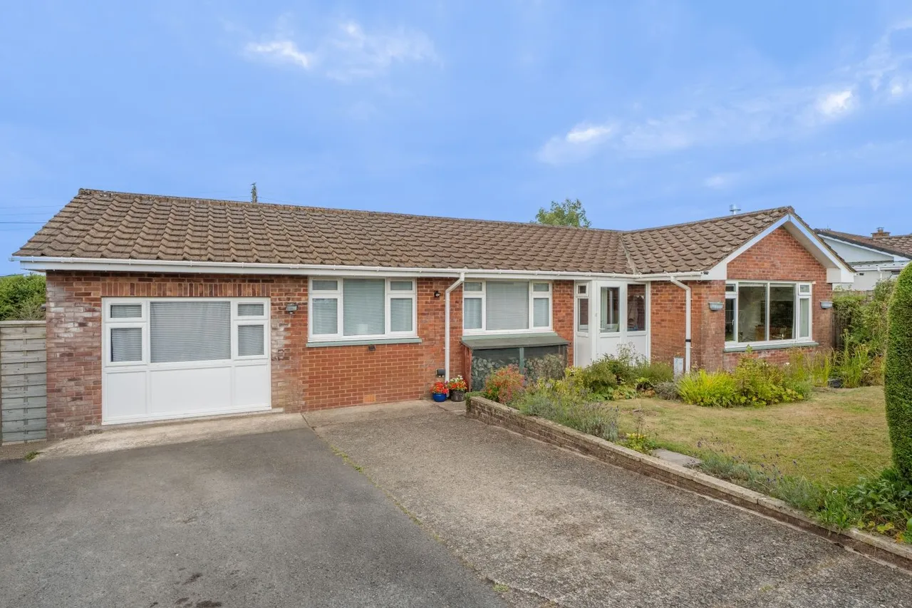 3 bed house for sale, Fairfield, Bratton Fleming, EX31