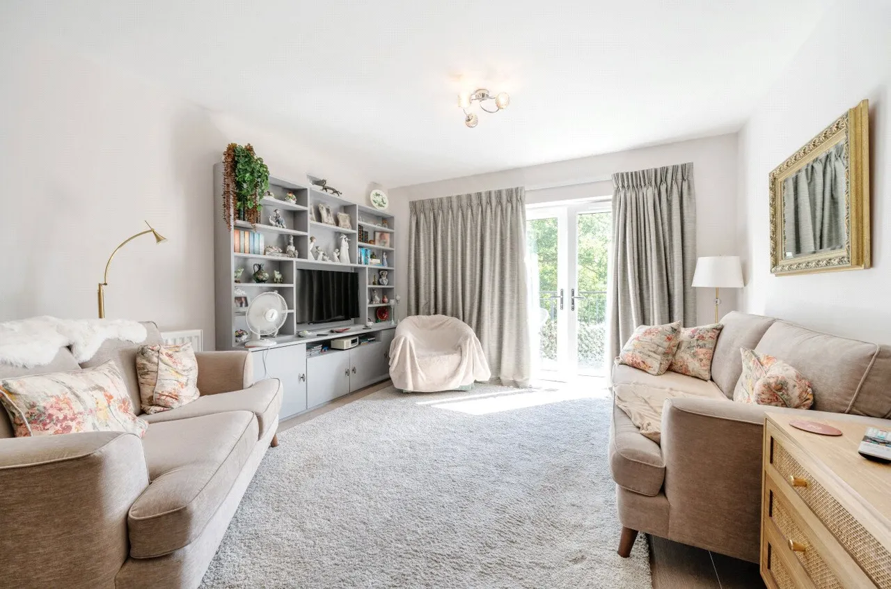 London Road, Binfield, Bracknell, Berkshire, RG42 4FH, photo 4