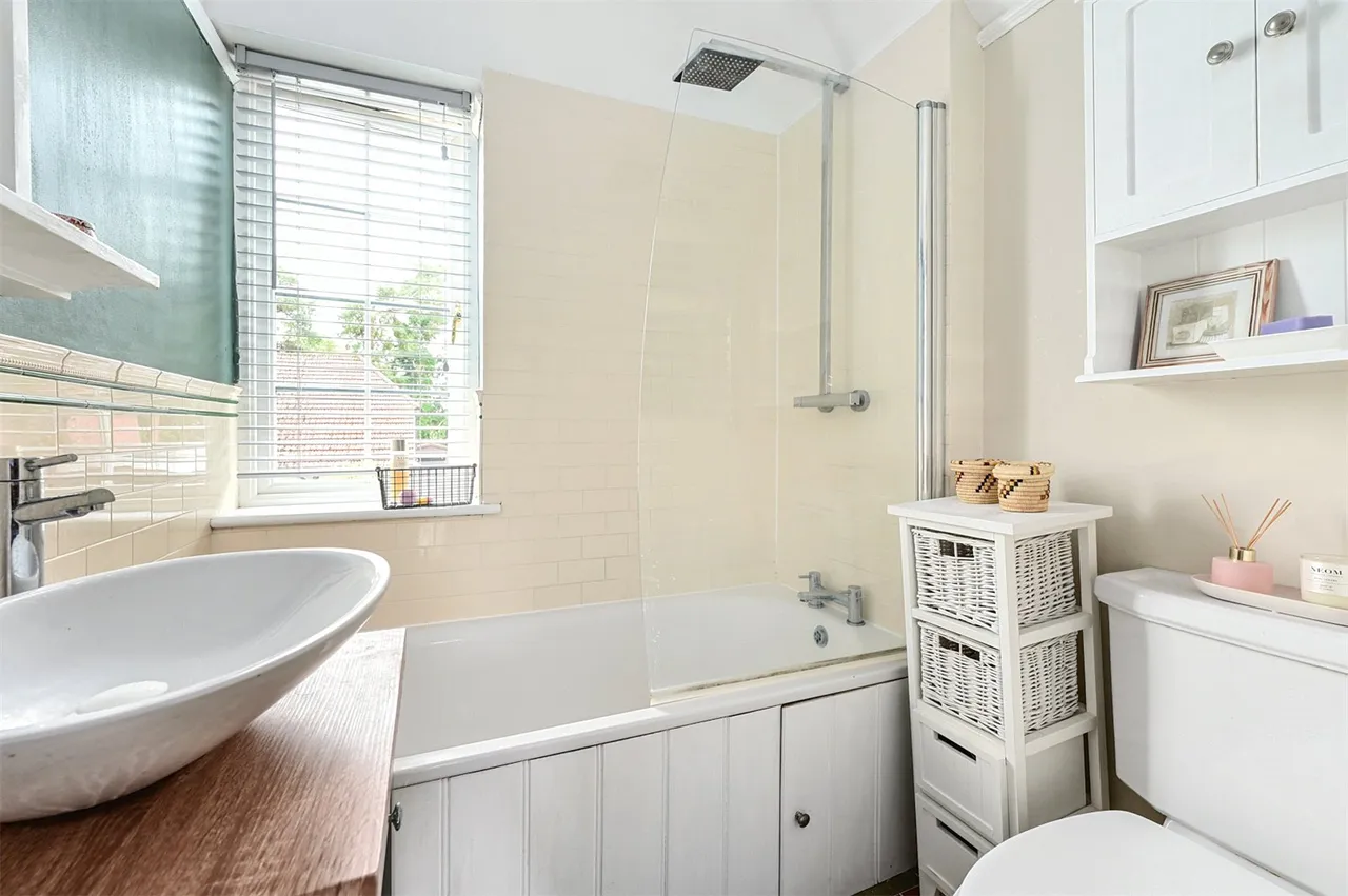 Fellows Road, Farnborough, Hampshire, GU14 6NX, photo 12