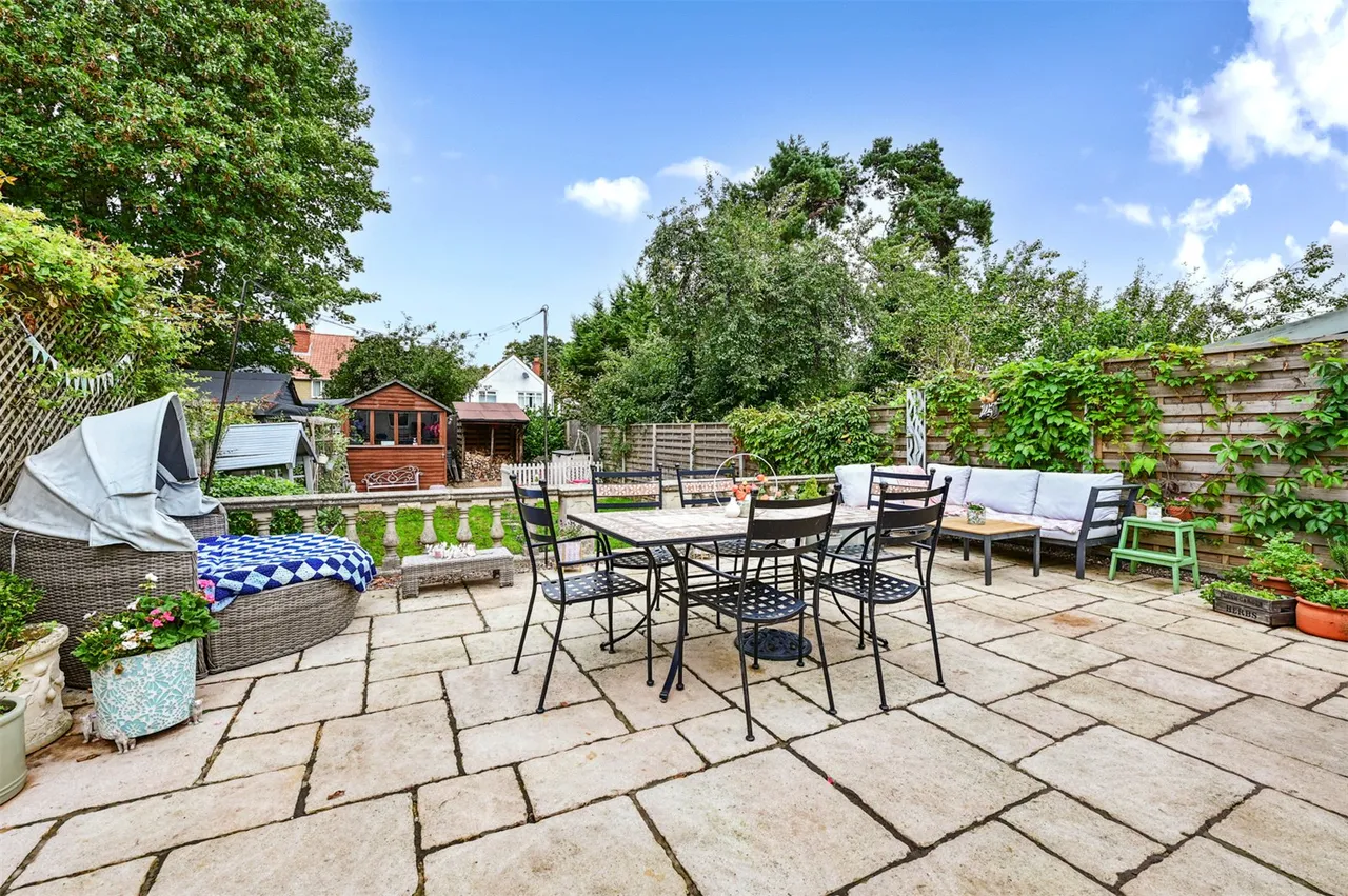 Fellows Road, Farnborough, Hampshire, GU14 6NX, photo 8