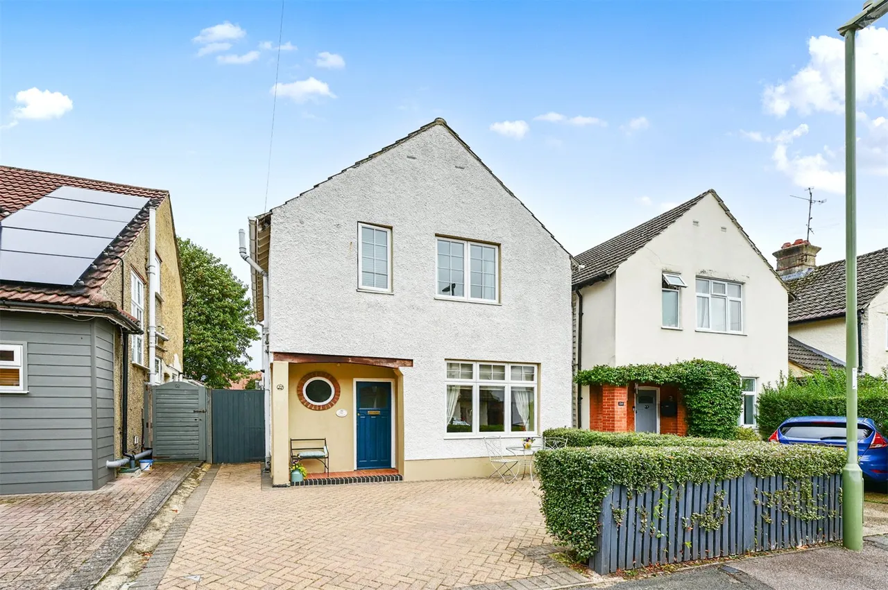 3 bed house for sale — Fellows Road, Farnborough, Hampshire, GU14 6NX
