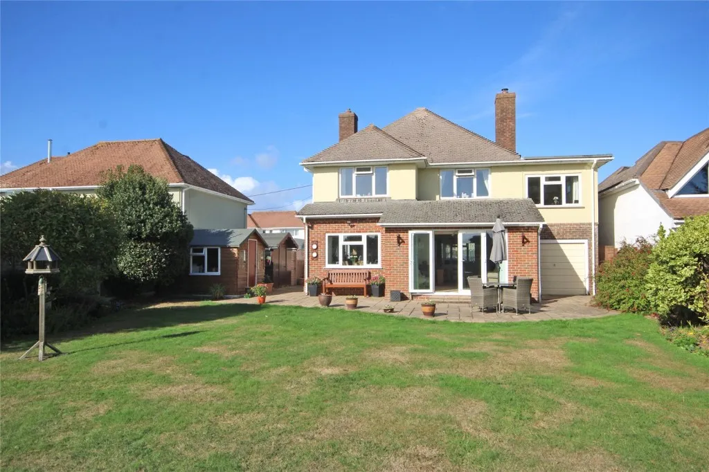 4 bed house for sale, Barton on Sea, New Milton
