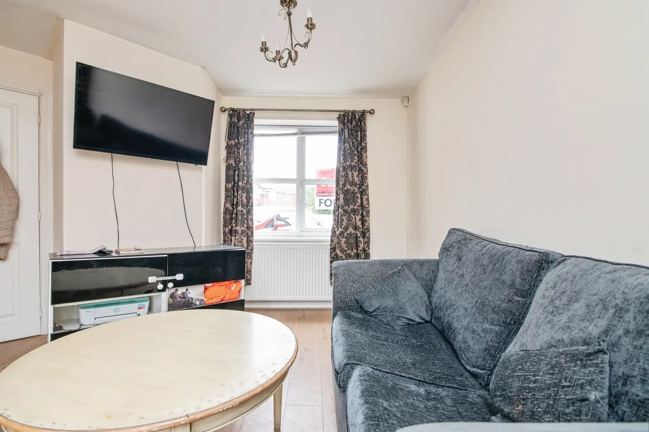 York Crescent, West Bromwich, B70, photo 6
