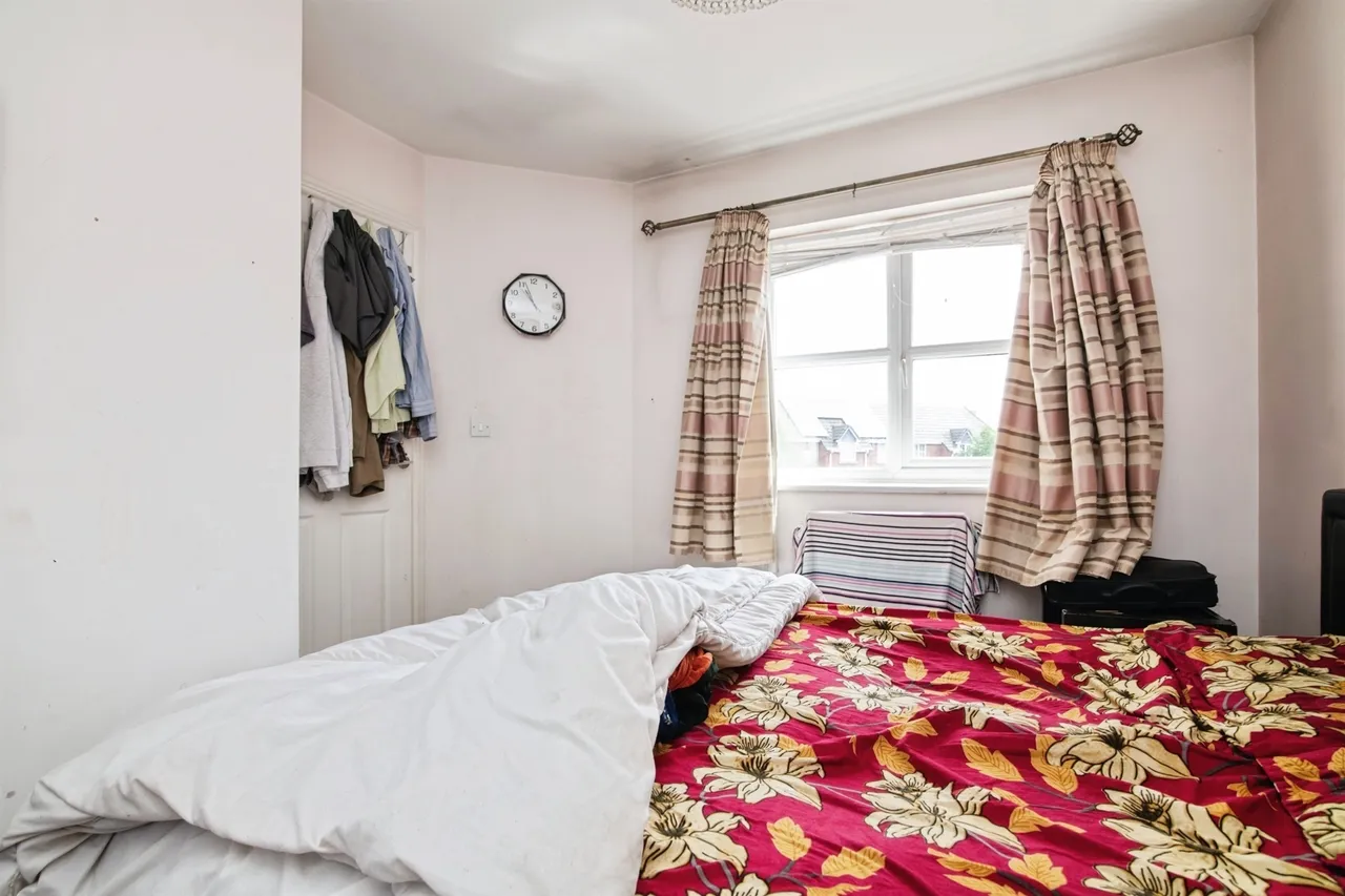 York Crescent, West Bromwich, B70, photo 16