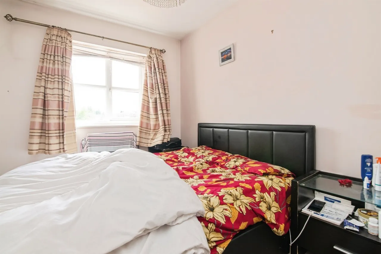 York Crescent, West Bromwich, B70, photo 15