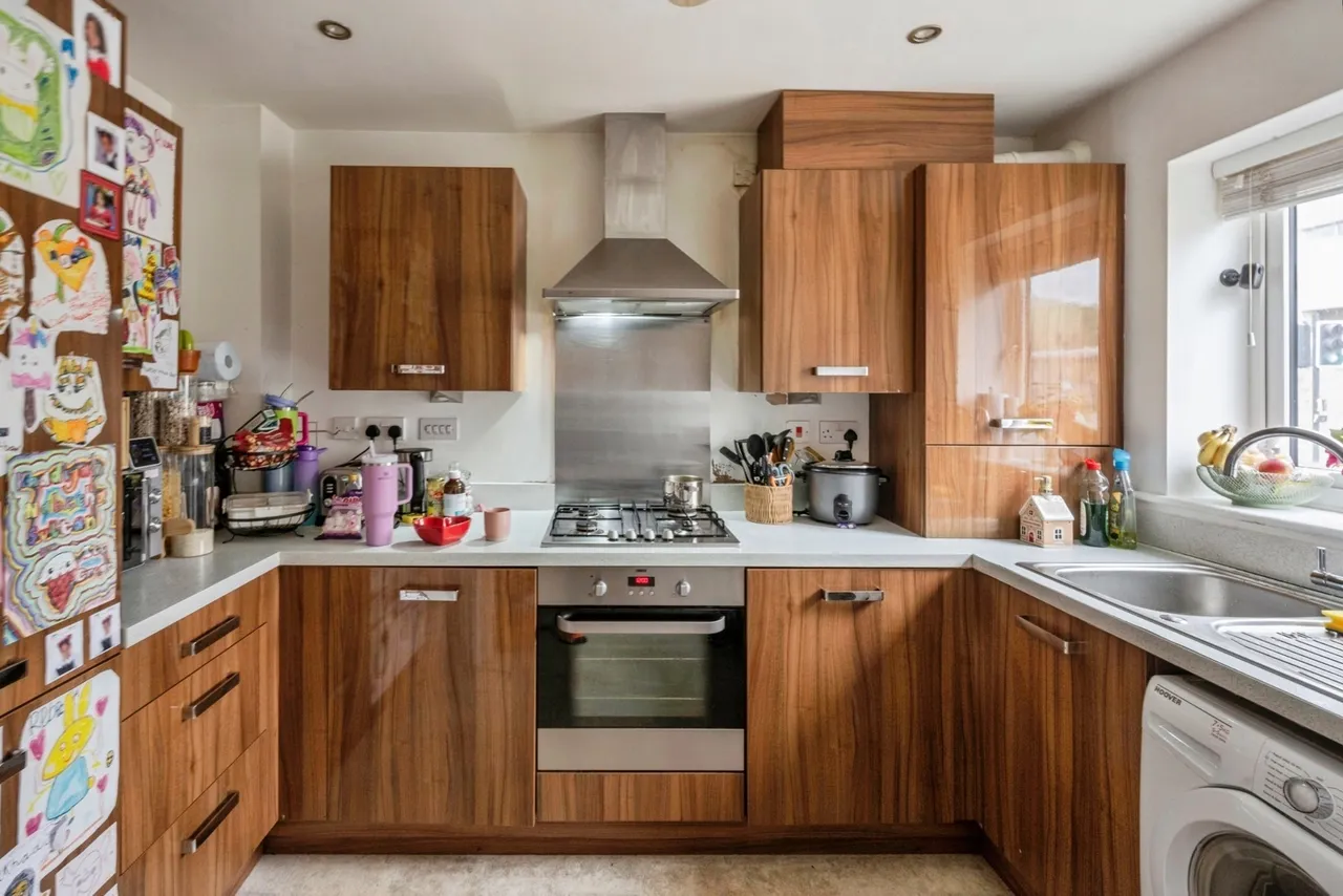 College Road, Doncaster, South Yorkshire, DN1, photo 2