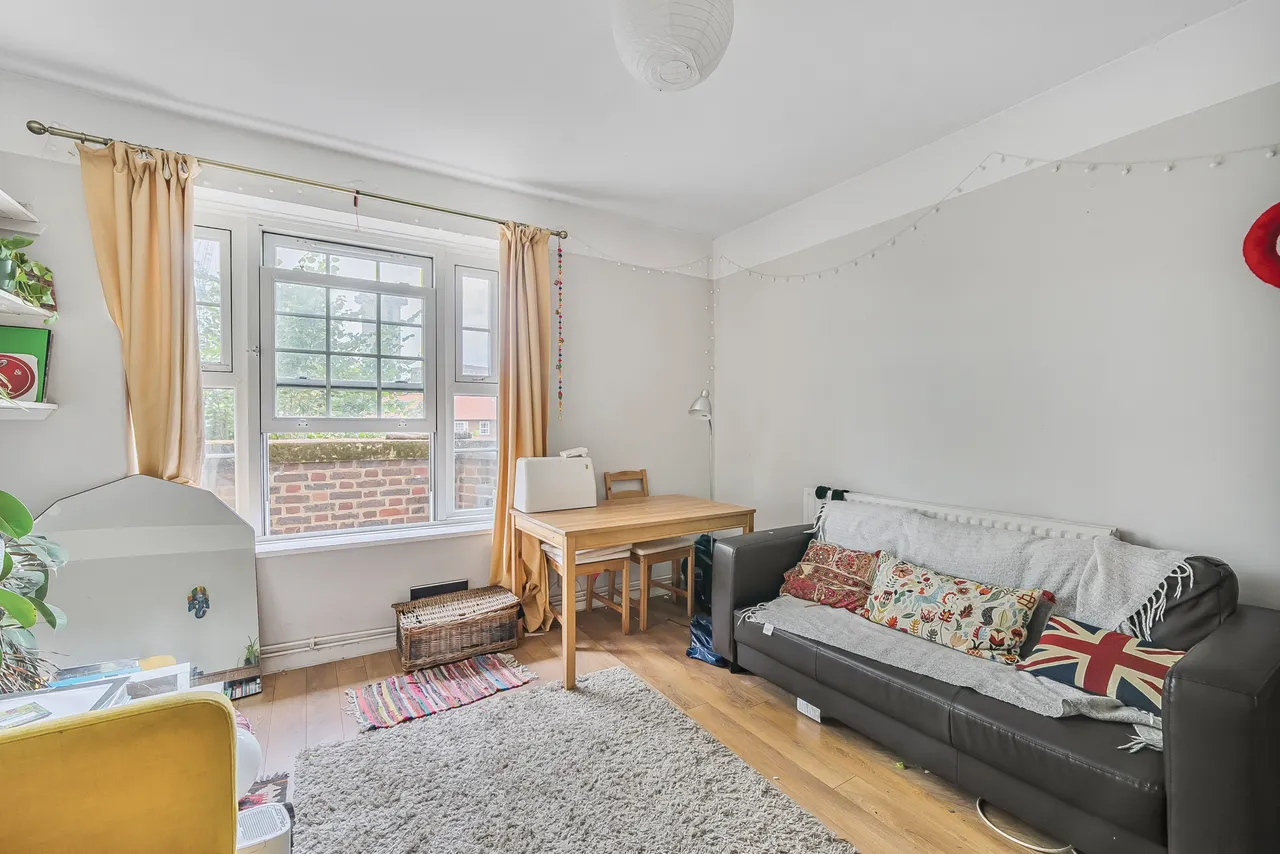 48 Cardiff House, Peckham Park Road, London, photo 5