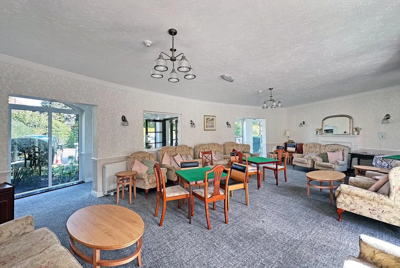 Ashley Road, Altrincham, WA14, photo 18