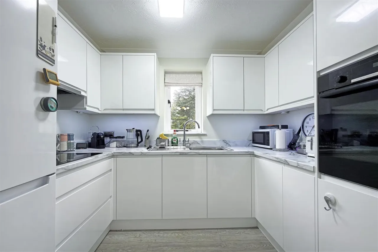 Ashley Road, Altrincham, WA14, photo 3