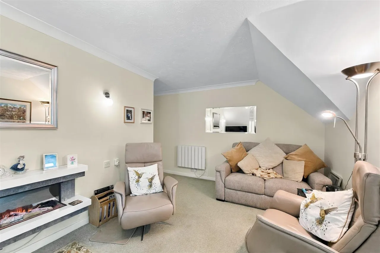 Ashley Road, Altrincham, WA14, photo 8