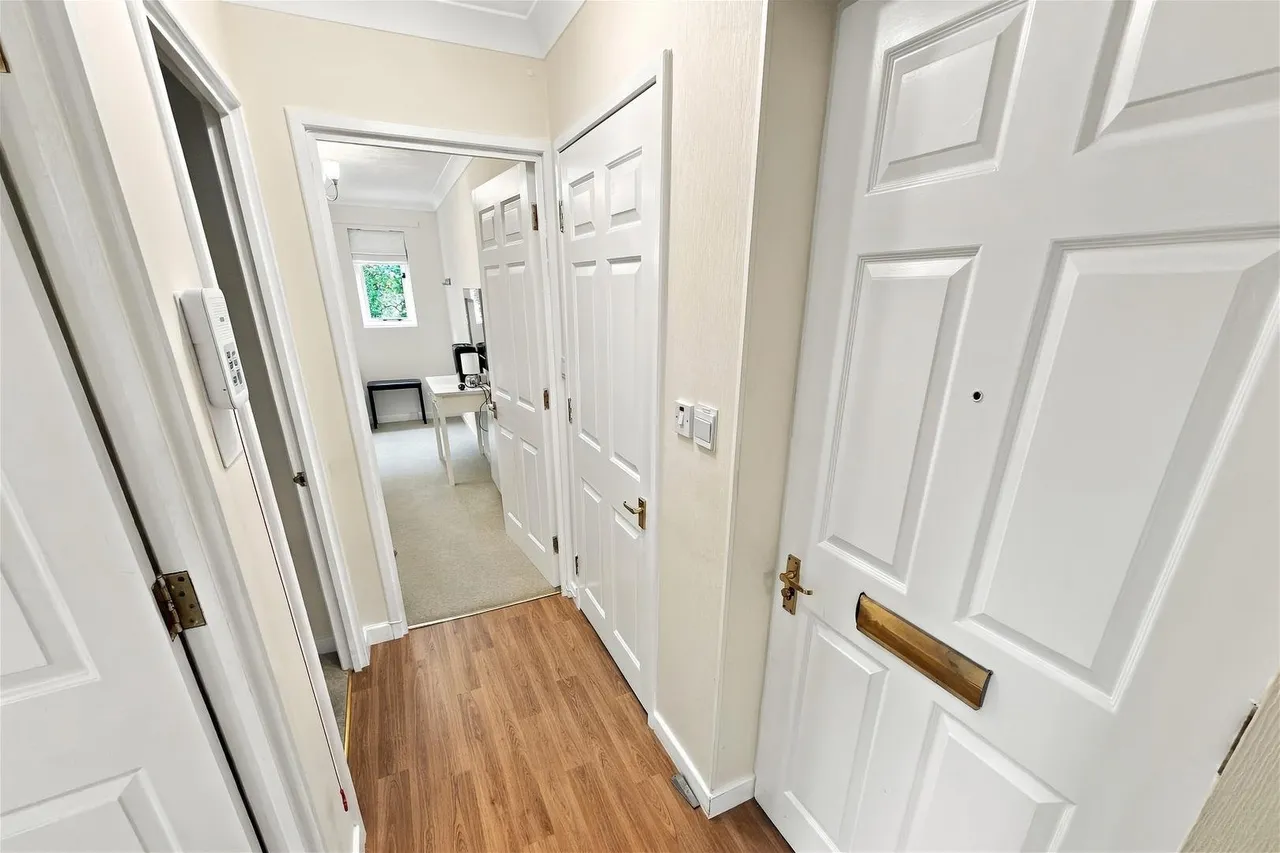 Ashley Road, Altrincham, WA14, photo 14