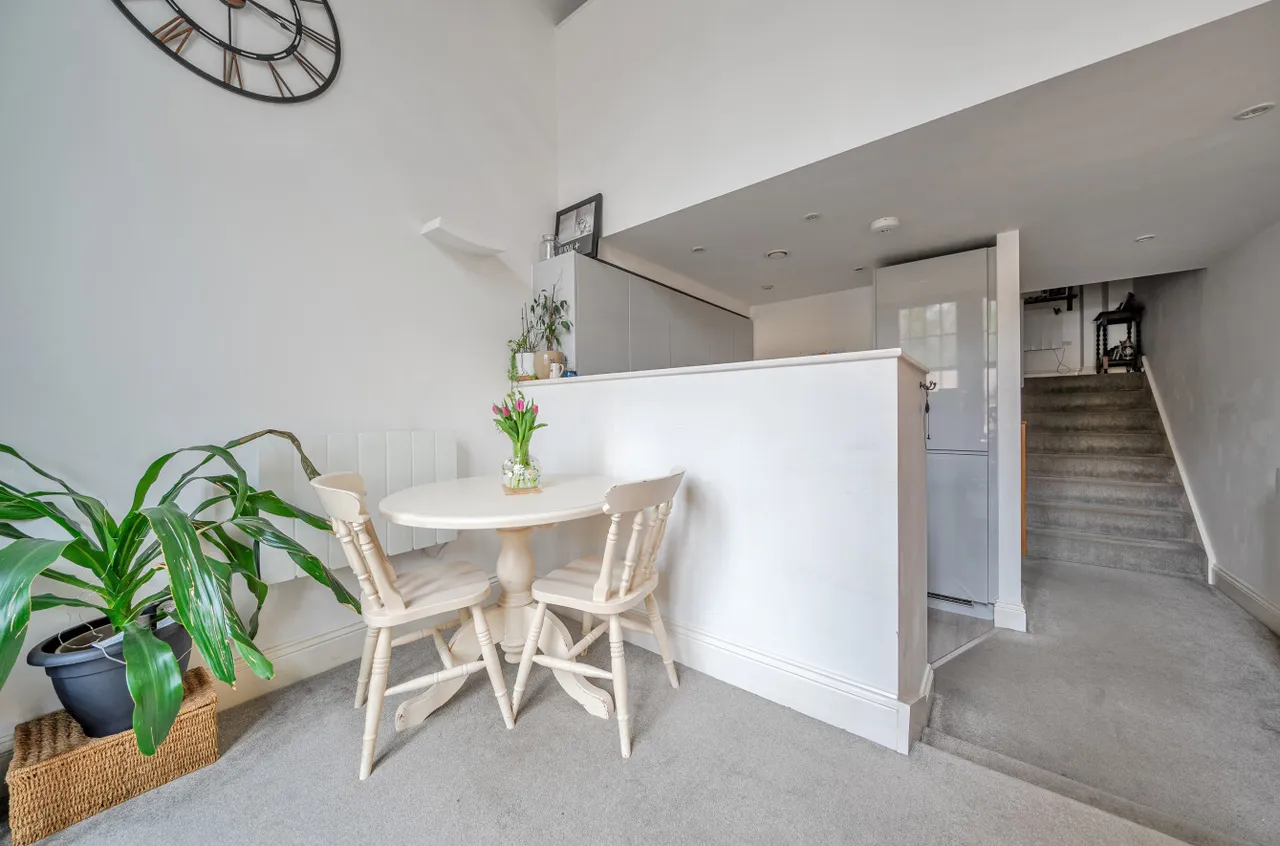 Victoria Gardens, Hyde Park, LS6, photo 6