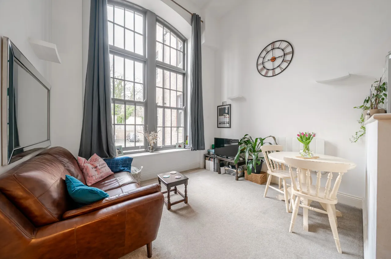 Victoria Gardens, Hyde Park, LS6, photo 5