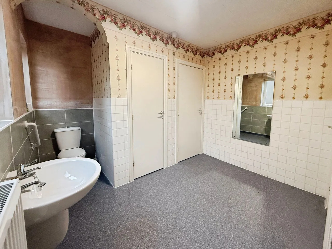 Bramhall Moor Lane, Stockport, photo 15