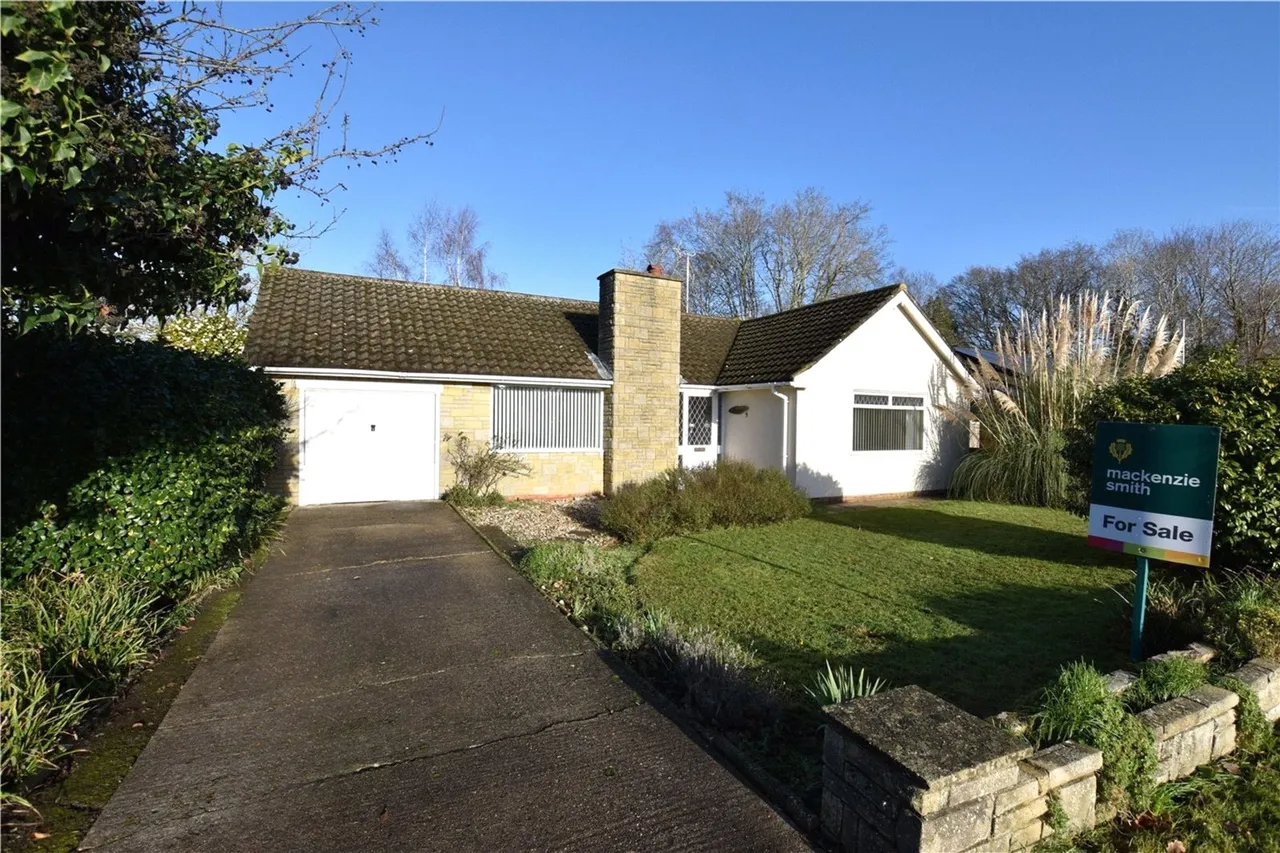 2 bed house for sale — Hilder Gardens, Farnborough, Hampshire, GU14 7BQ