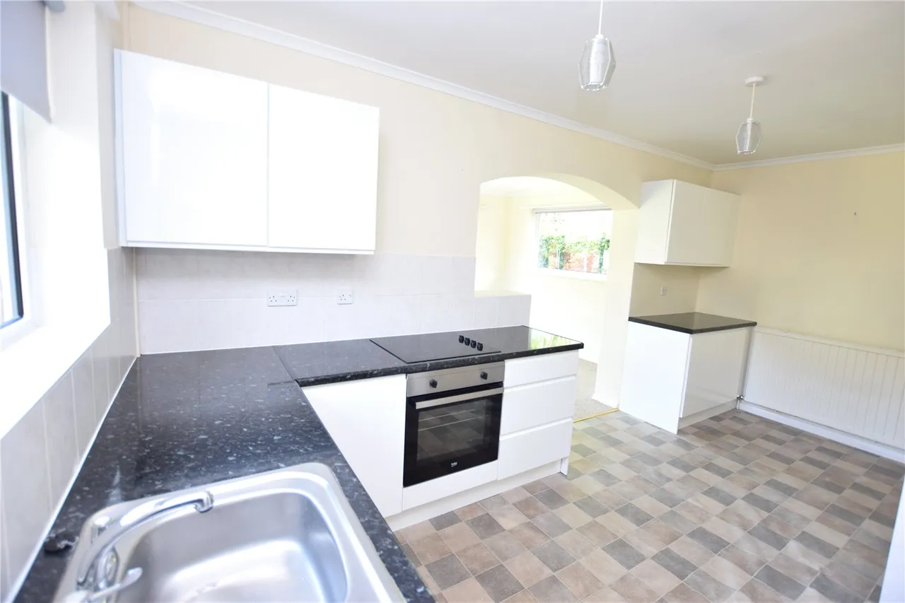 Hilder Gardens, Farnborough, Hampshire, GU14 7BQ, photo 6