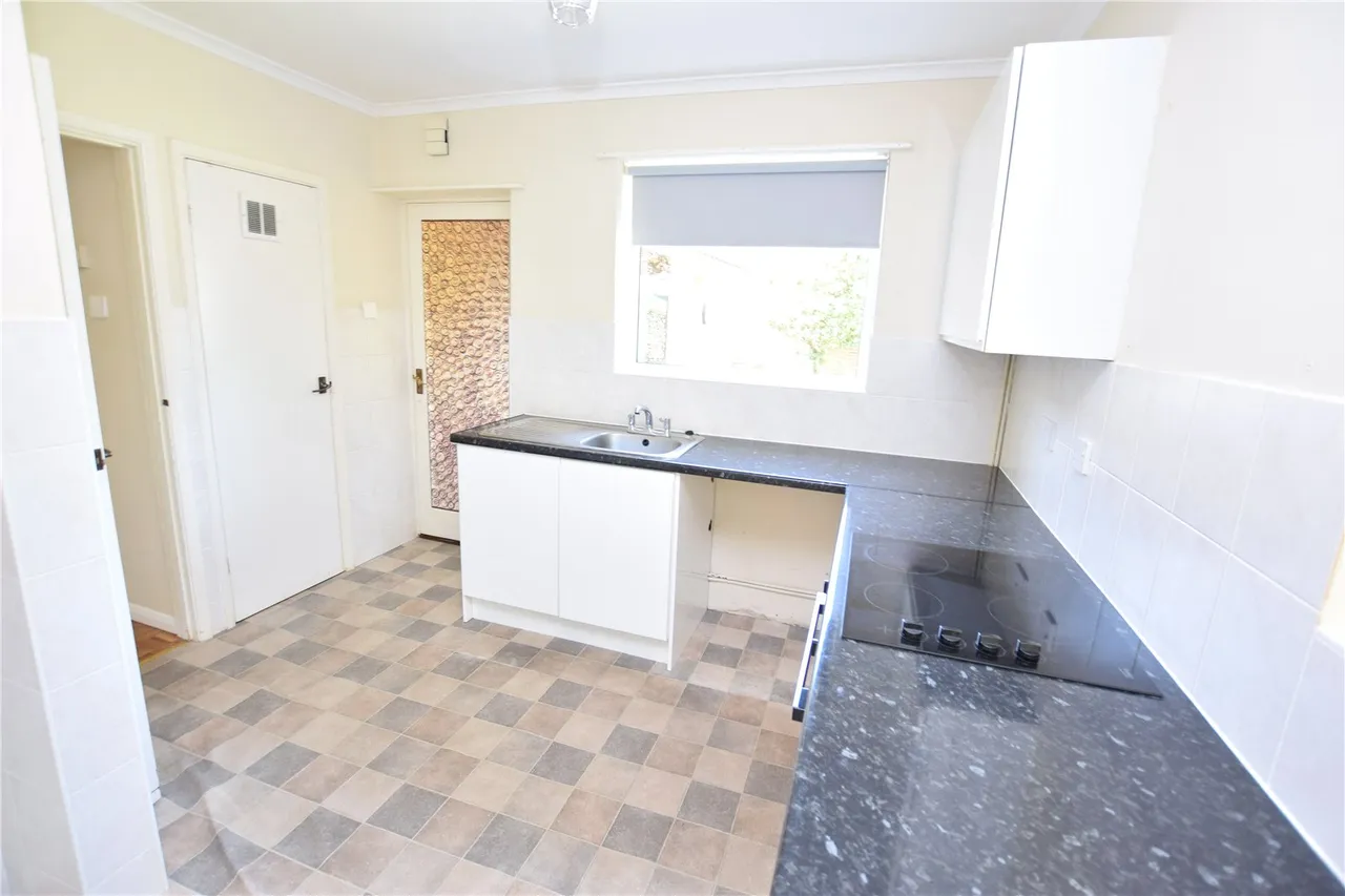 Hilder Gardens, Farnborough, Hampshire, GU14 7BQ, photo 10