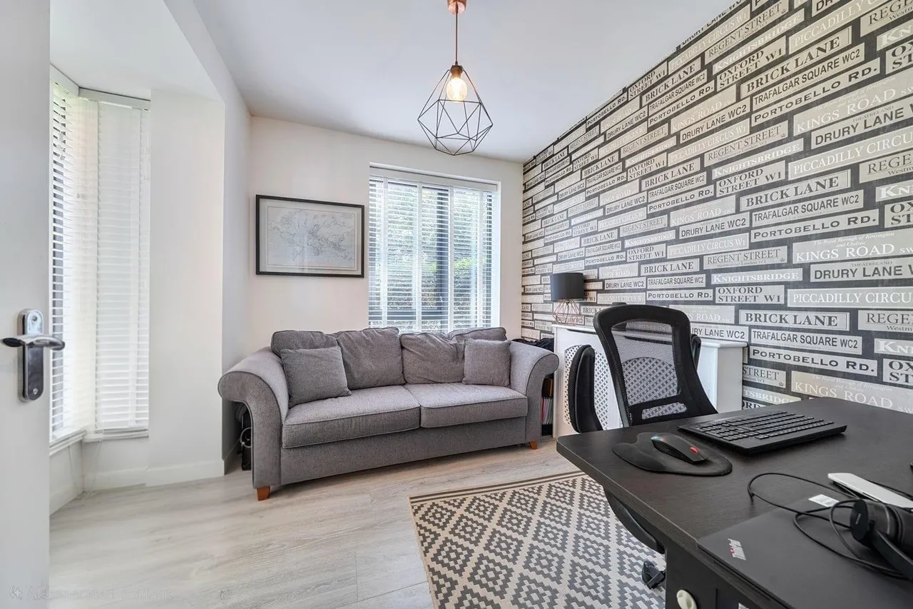 Zachary Close, Coulsdon, CR5, photo 5