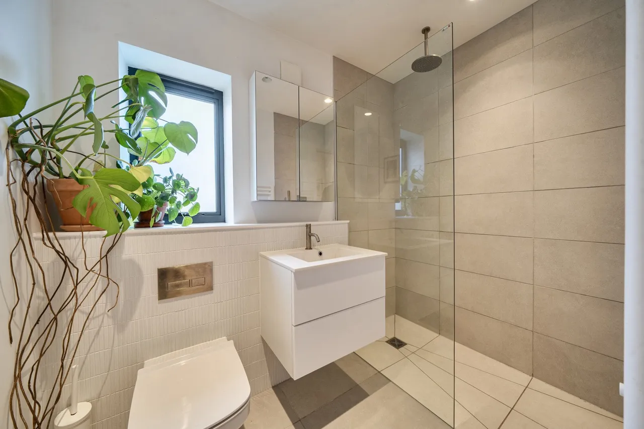 Lamington Mews, SE6, photo 10