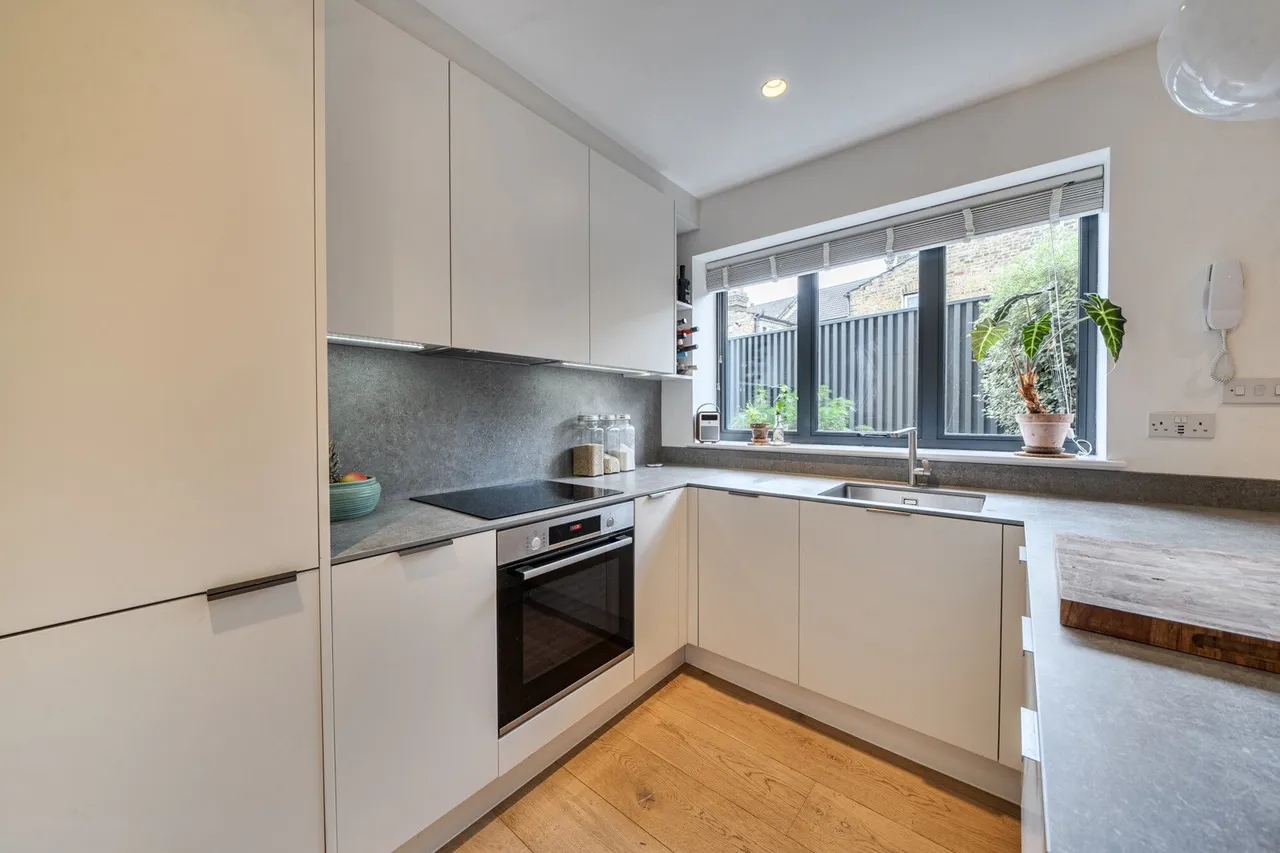Lamington Mews, SE6, photo 13