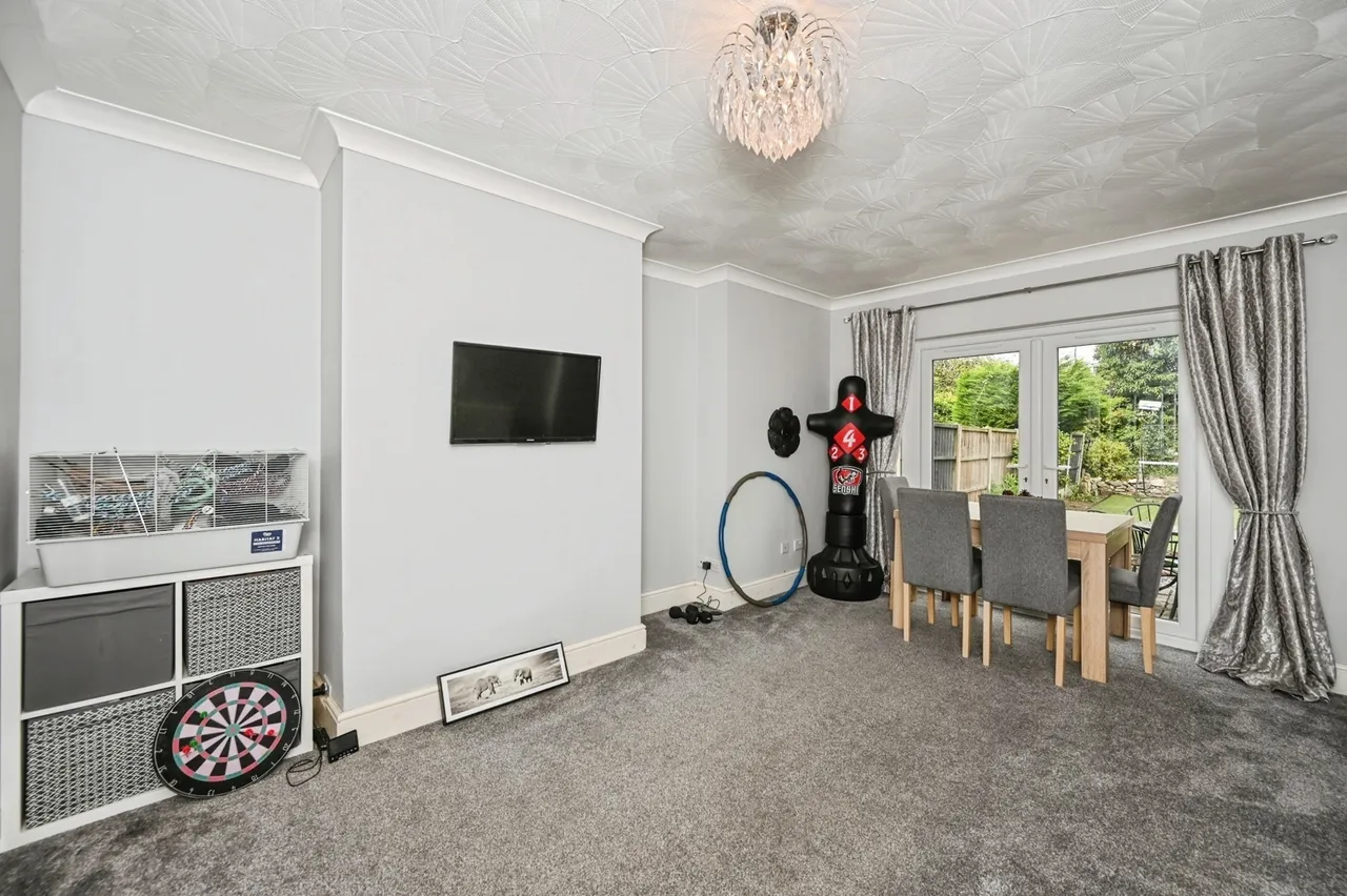 St. Marys Road, Penketh, Warrington, Cheshire, WA5, photo 5