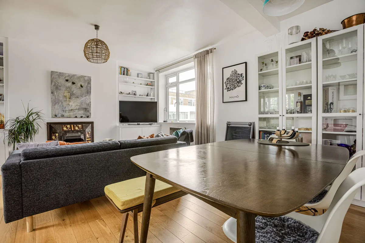 Upper Richmond Road, London, SW15, photo 4