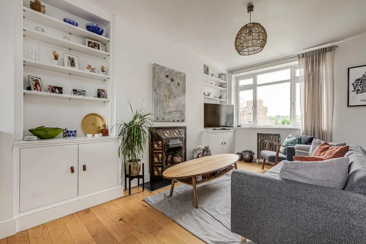 Upper Richmond Road, London, SW15, photo 10