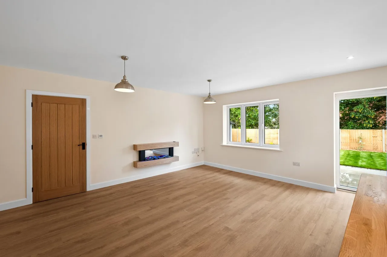 Pinder Gate, Kirton Holme, PE20, photo 7