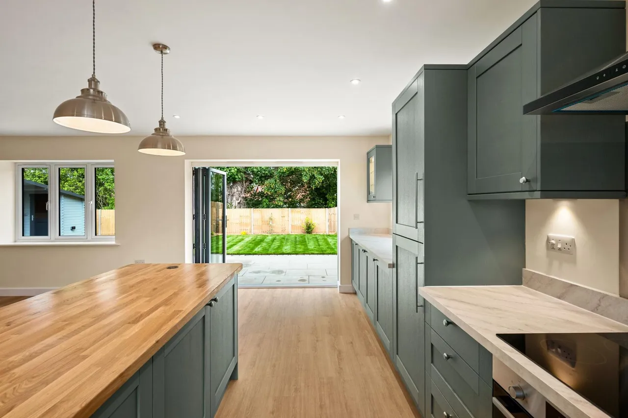 Pinder Gate, Kirton Holme, PE20, photo 11