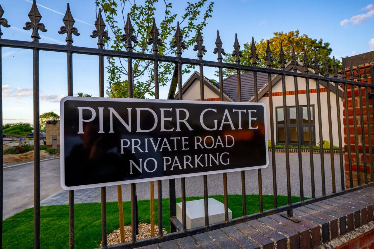 Pinder Gate, Kirton Holme, PE20, photo 30