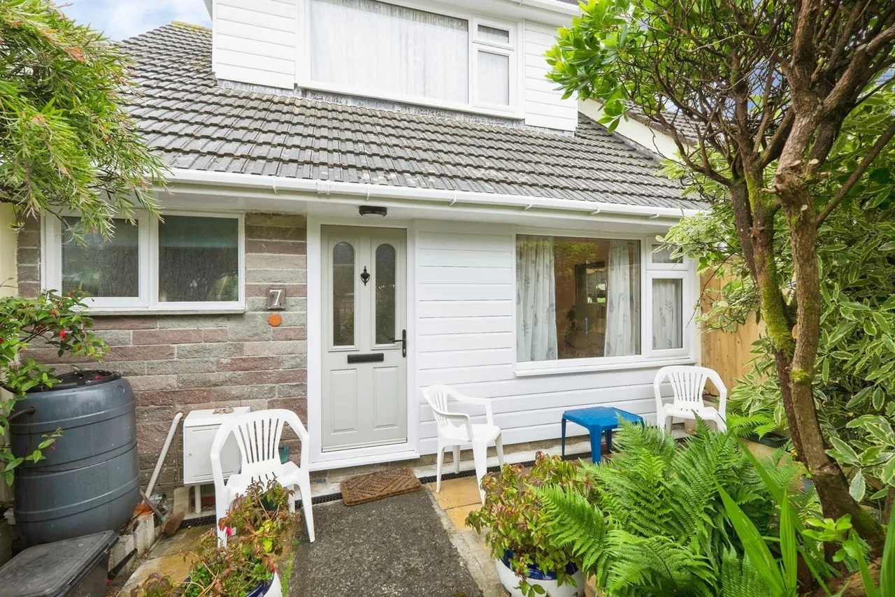 Faugan Road, Newlyn, TR18, photo 2