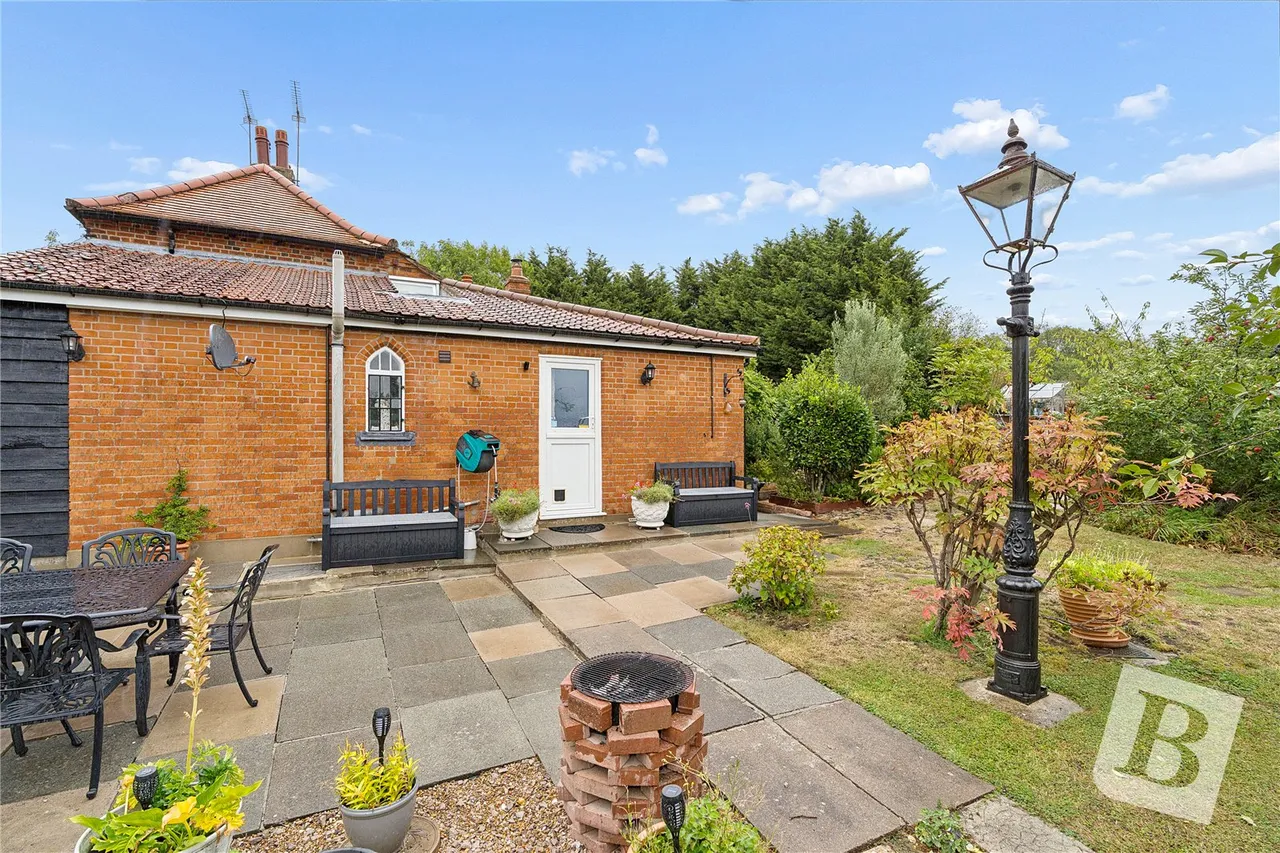 Noak Hill Road, Noak Hill, RM3, photo 19